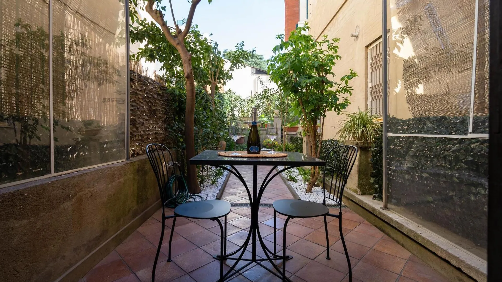 Apartment Roma Centro Pochi Minuti - Appartamento Con Giardino Privato